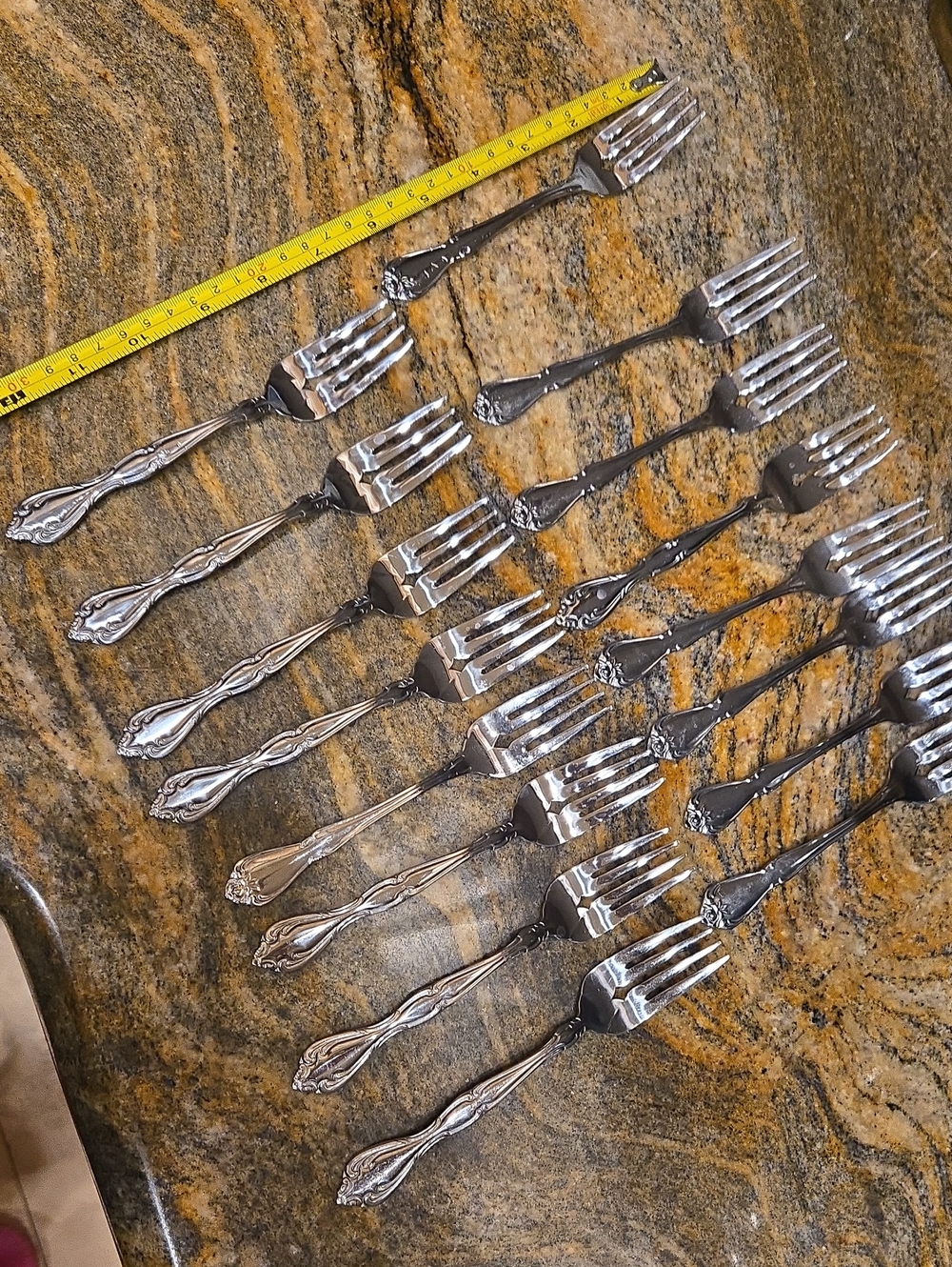 Oneida Stainless Steel Forks 16 pieces